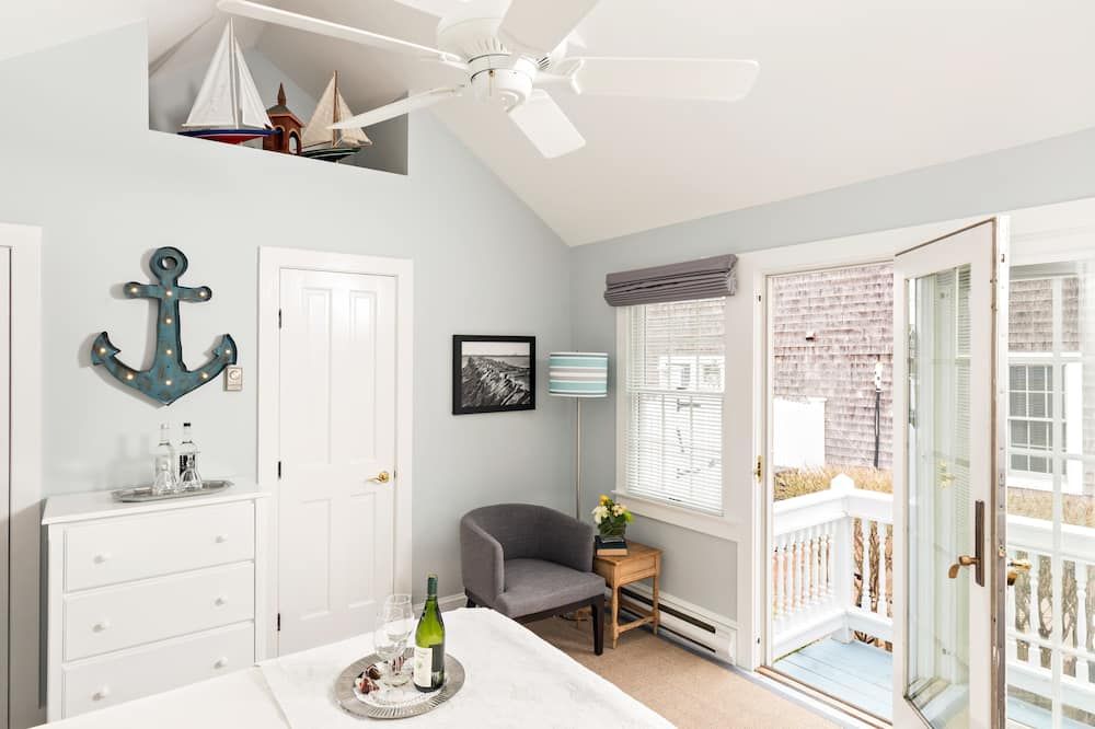 Brass Key Guesthouse Adults Only