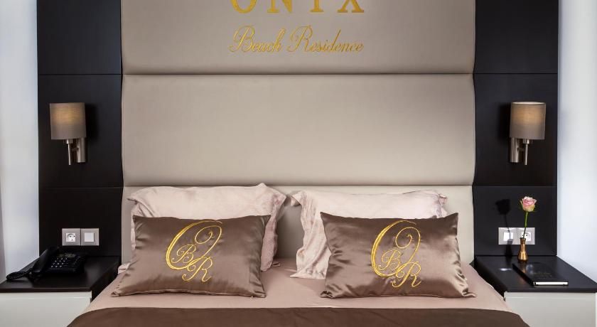 Onyx Beach Residence - Free Parking & Beach Access