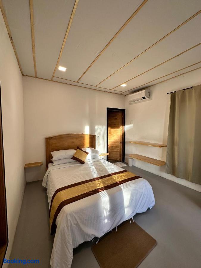 booking-2969994-614893873-924511 Ursula Beach Resort