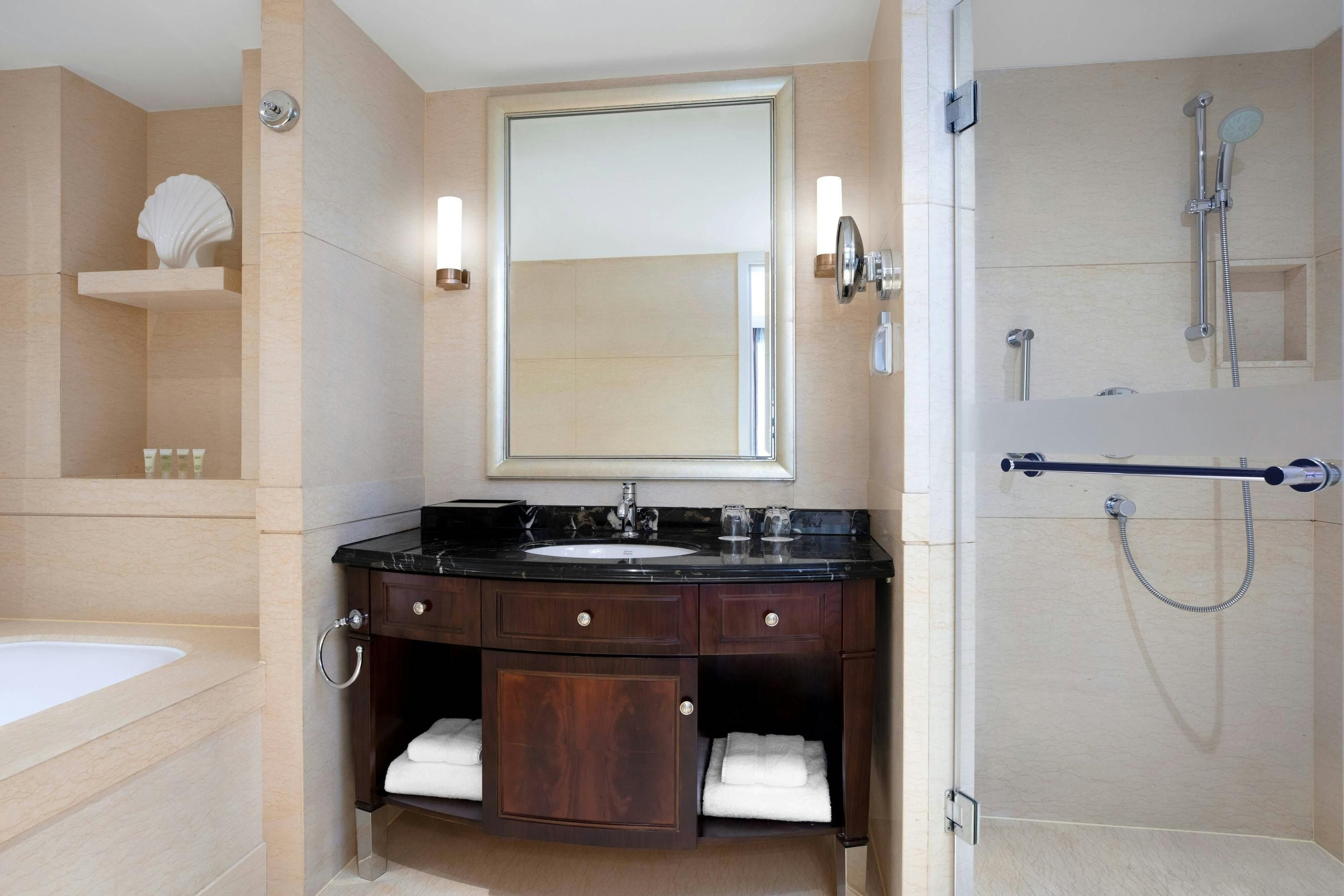 Courtyard by Marriott Shanghai Fengxian