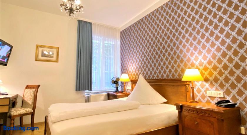 booking-73354-259628569 Hotel Rathausglöckel