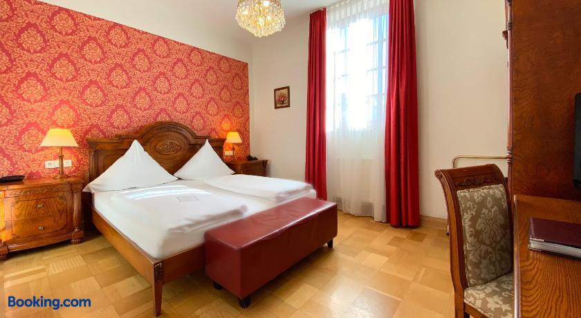 booking-73354-290676606 Hotel Rathausglöckel