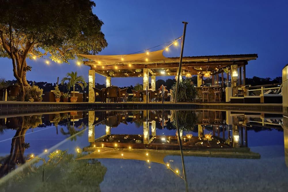 expedia_group-3406257-61911017-142457 Edgewater Dive & Spa Resort
