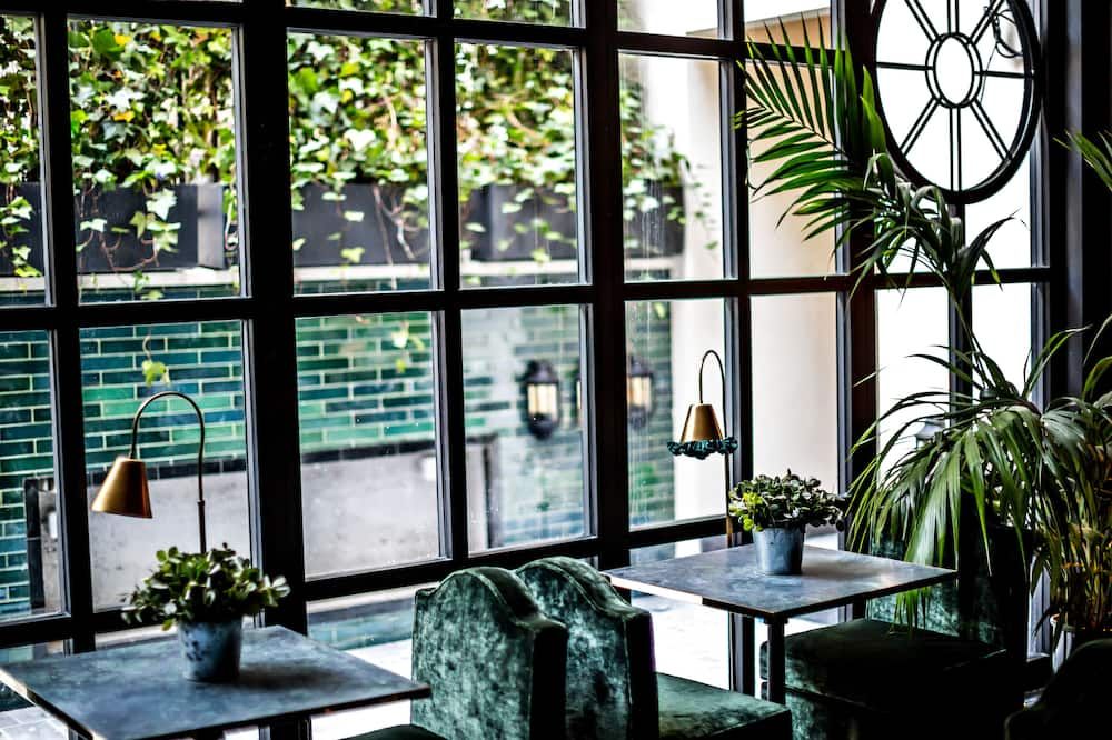 Monsieur George Hotel & Spa - Champs-Elysées