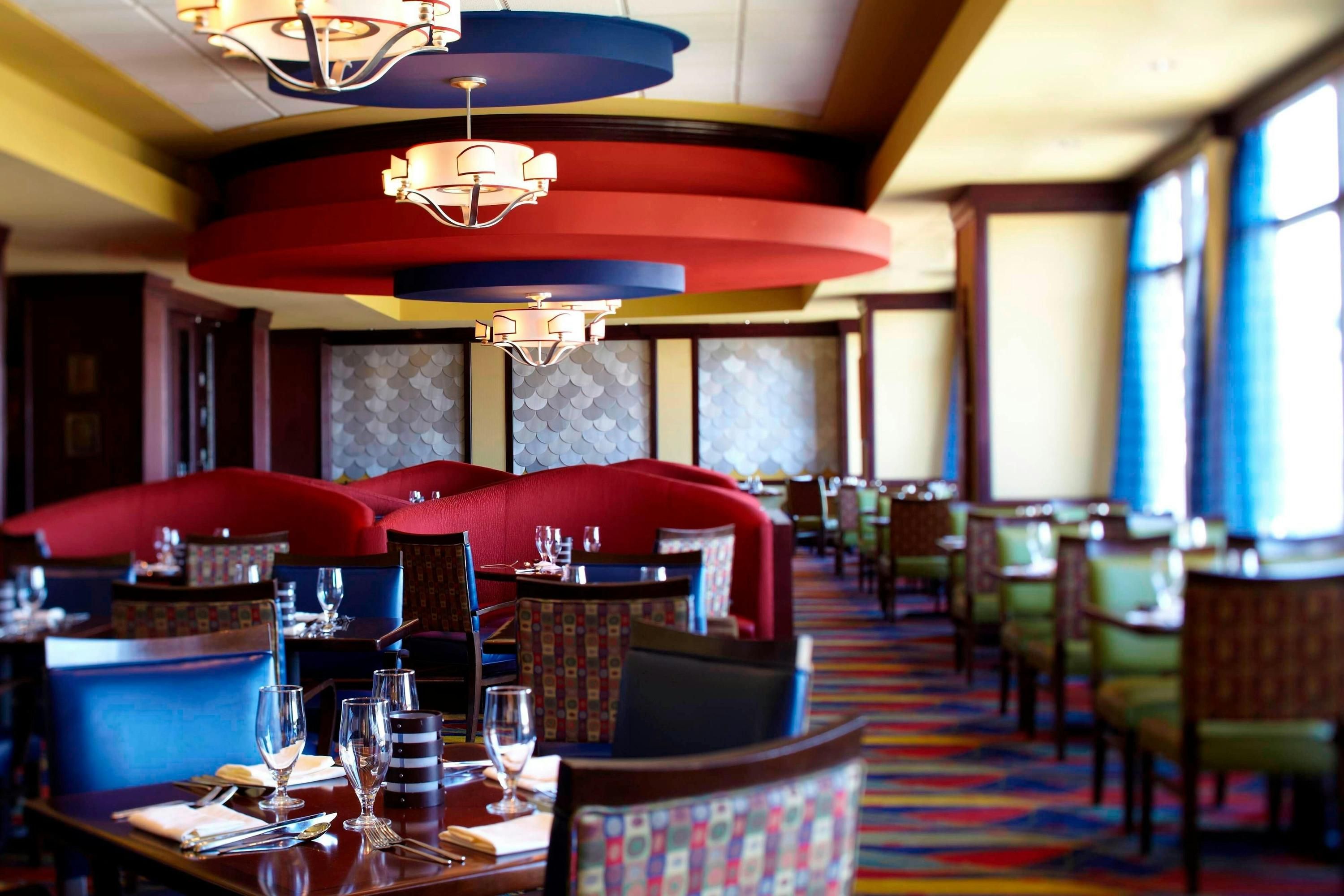 Renaissance Mobile Riverview Plaza Hotel