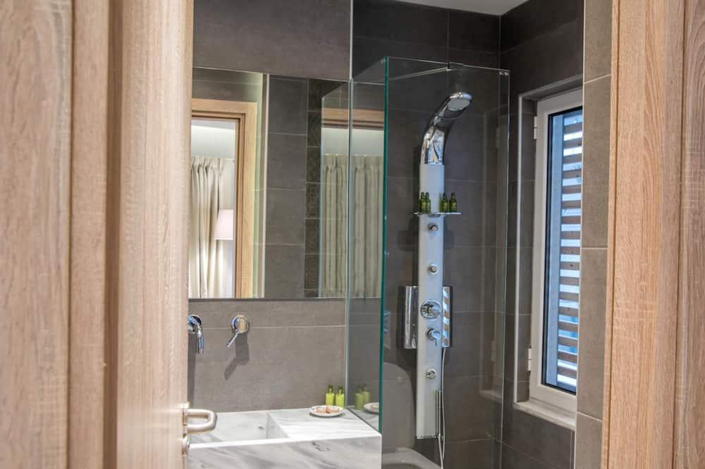 expedia_group-2977901-c30c02-645003 Ad Athens Luxury Rooms & Suites