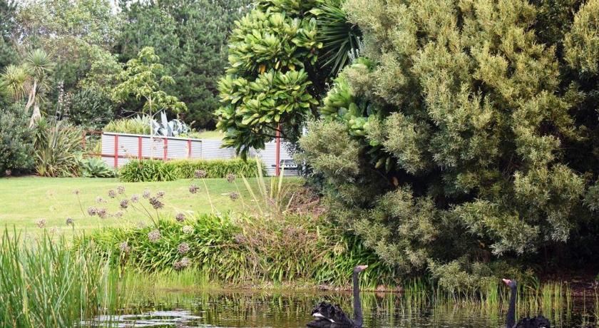 The Lakes - Kai Iwi Lakes Exclusive Retreat