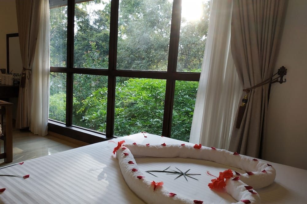 Sigiriya Cashew Palace Resort