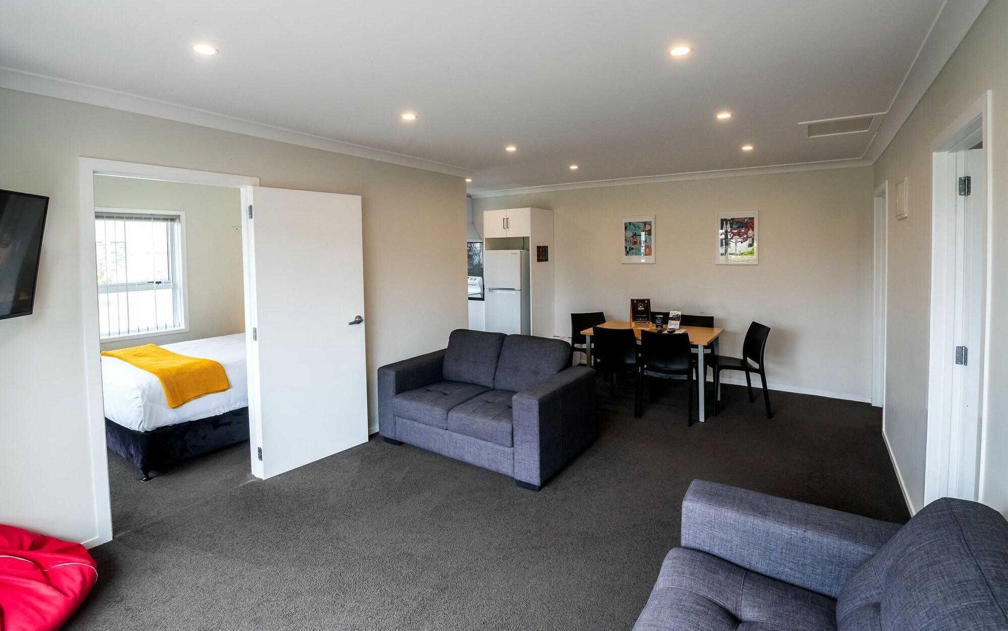expedia_group-452657-f38e74-687180 Aura Accommodation