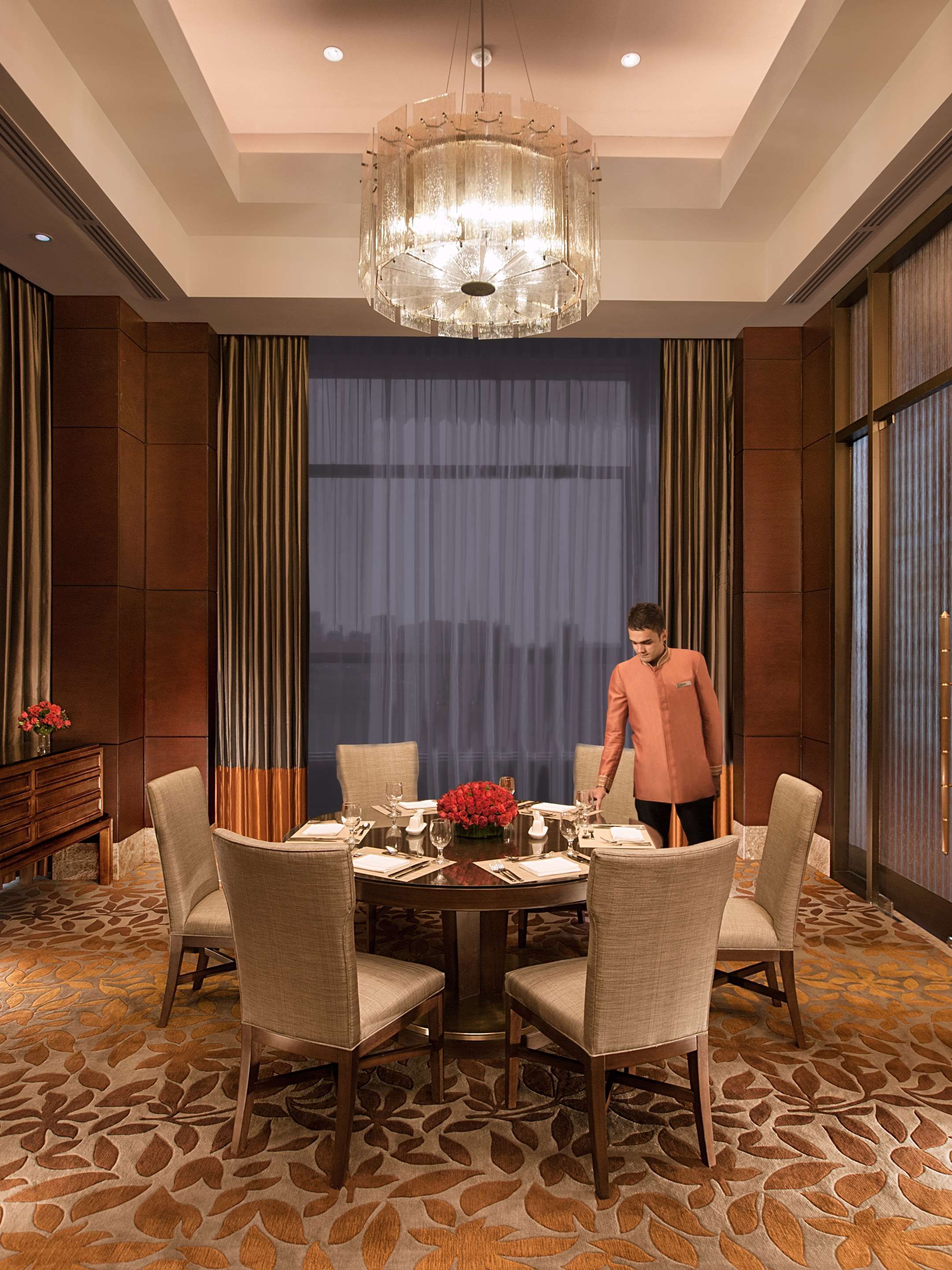 Crimson Hotel Filinvest City, Manila