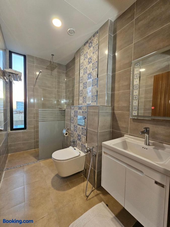 booking-1071267710-542362320-292962 Sarok Hotel