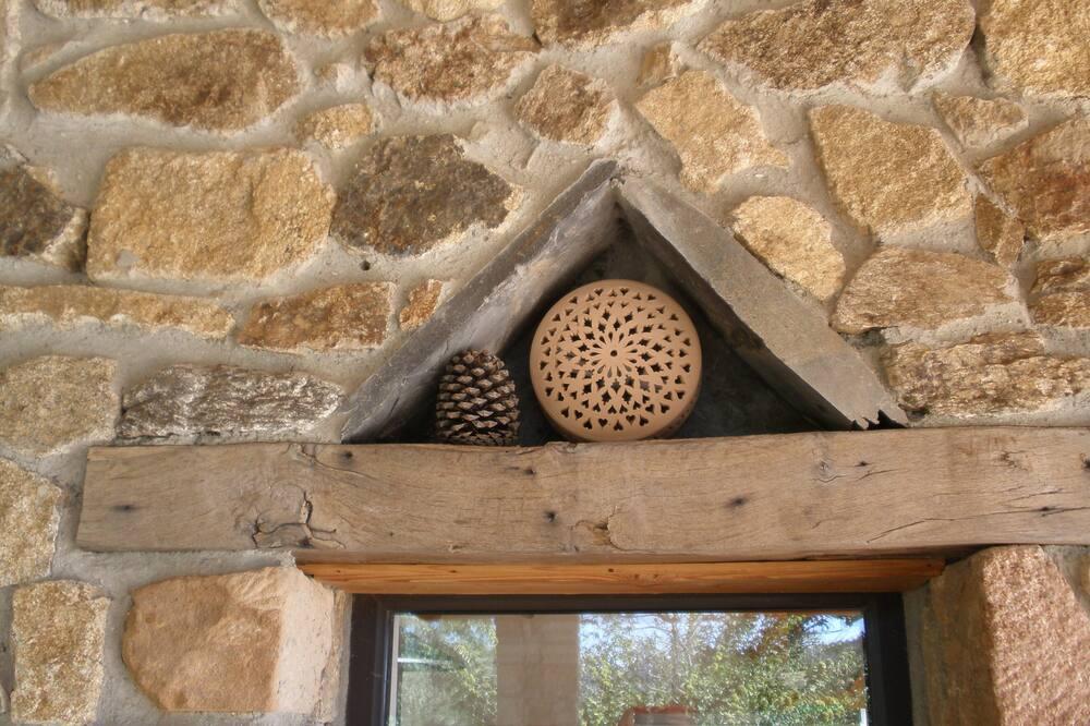 Large gite with PRIVATE POOL welcoming up to 13 people all year round Rhône-Alpes - Joannas visuel 1/5 Large gite with PRIVATE POOL welcoming up to 13 people all year round Rhône-Alpes - Joannas visuel 1/5