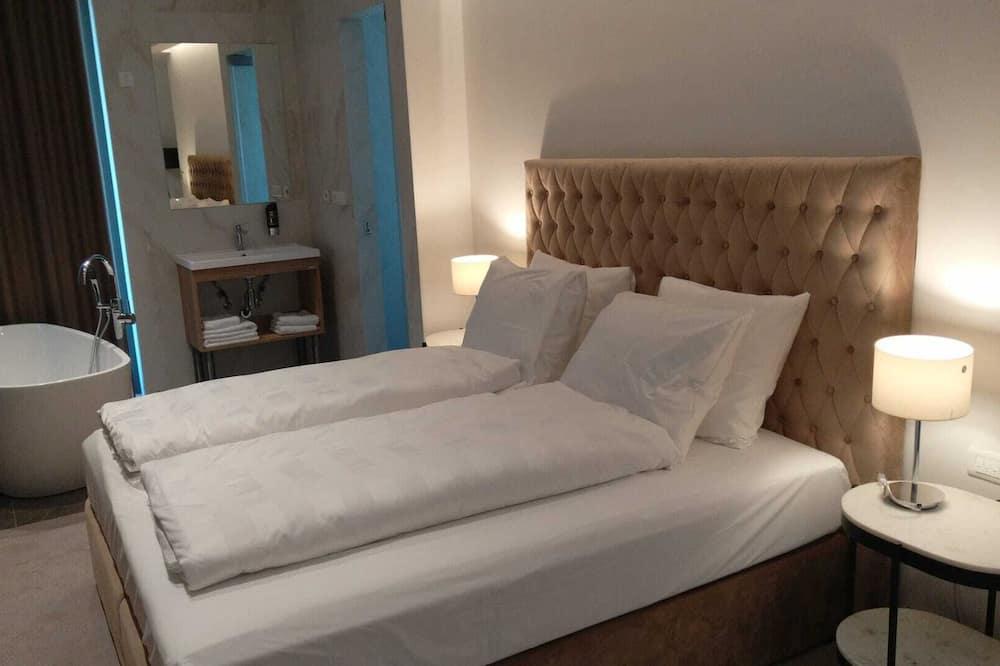expedia_group-1071792907-199079712-258719 Hotel Oscar
