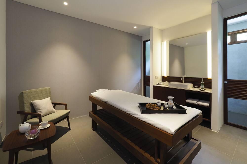 The Bale Phnom Penh by LifestyleRetreats