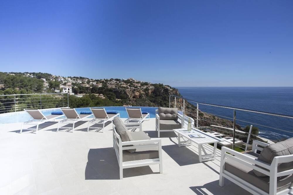 Modern and luxury holiday house in Javea, Costa Blanca, Spain with private pool for 8 persons Kust van Valencia - Javea visuel 3/5 Modern and luxury holiday house in Javea, Costa Blanca, Spain with private pool for 8 persons Kust van Valencia - Javea visuel 3/5