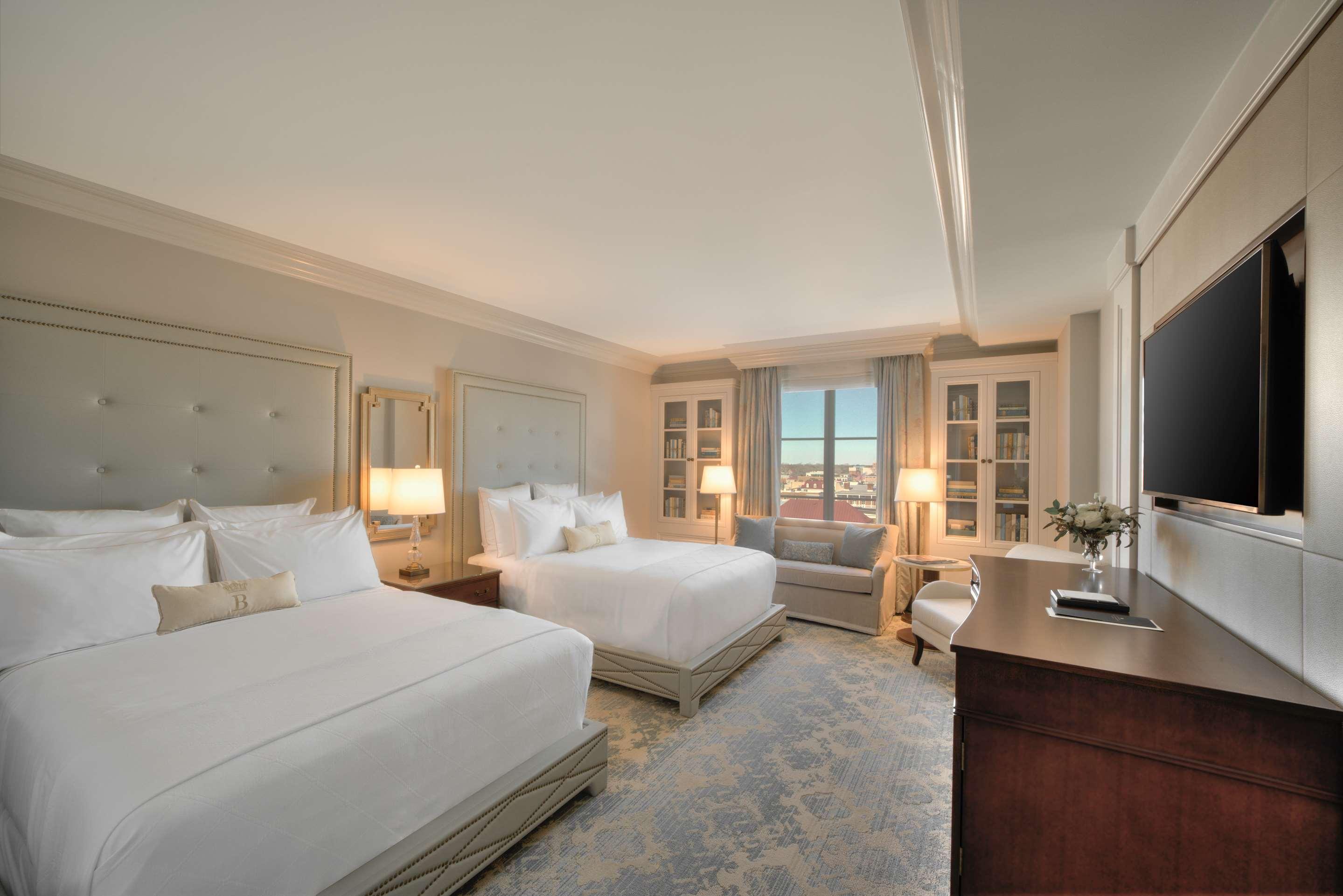 ice-123049-65426331_3XL-686101 Hotel Bennett