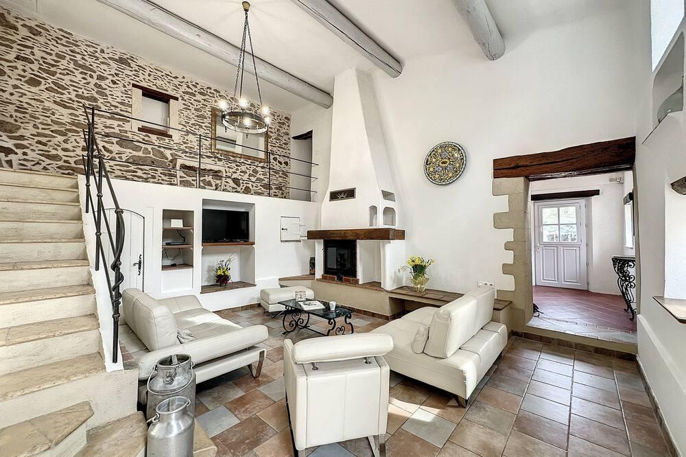 Bastide La Maura dans le massif des Maures Provence-Alpes-Côte d'Azur - Vidauban visuel 5/5 Bastide La Maura dans le massif des Maures Provence-Alpes-Côte d'Azur - Vidauban visuel 5/5