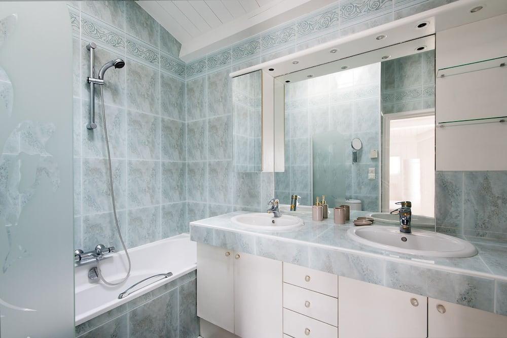 Très belle villa avec piscine (4) Poitou-Charentes - Bois-Plage-en-Ré visuel 1/5