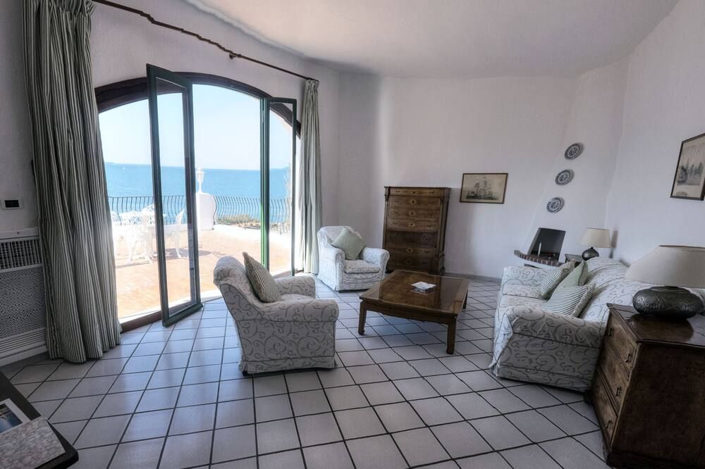 Hotel Punta Rossa Italy Venue Report