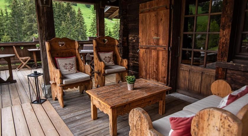 Les Chalets de la Serraz