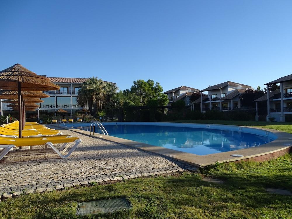 sembo-289390-920210-912619 Luzmar Villas