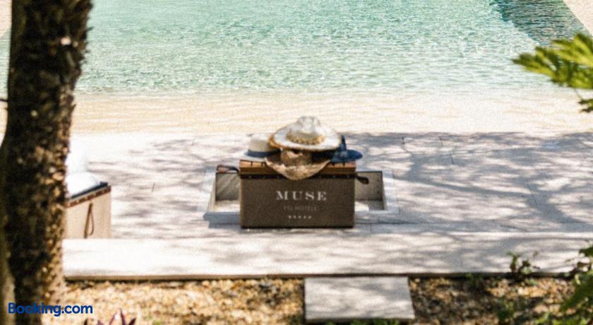 booking-547010-368562872-662339 MUSE Saint-Tropez