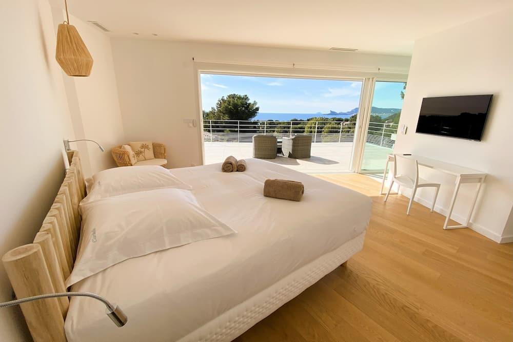 Exceptional villa, Domaine de Port D'Alon, superb sea view and private pool. Provence-Alpes-Côte d'Azur - Saint-Cyr-sur-Mer visuel 3/5 Exceptional villa, Domaine de Port D'Alon, superb sea view and private pool. Provence-Alpes-Côte d'Azur - Saint-Cyr-sur-Mer visuel 3/5