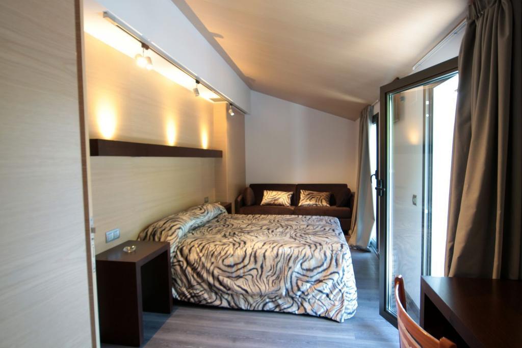 Hotel 9 Sant Antoni Catalonië - Ribes de Freser visuel 1/5 Hotel 9 Sant Antoni Catalonië - Ribes de Freser visuel 1/5