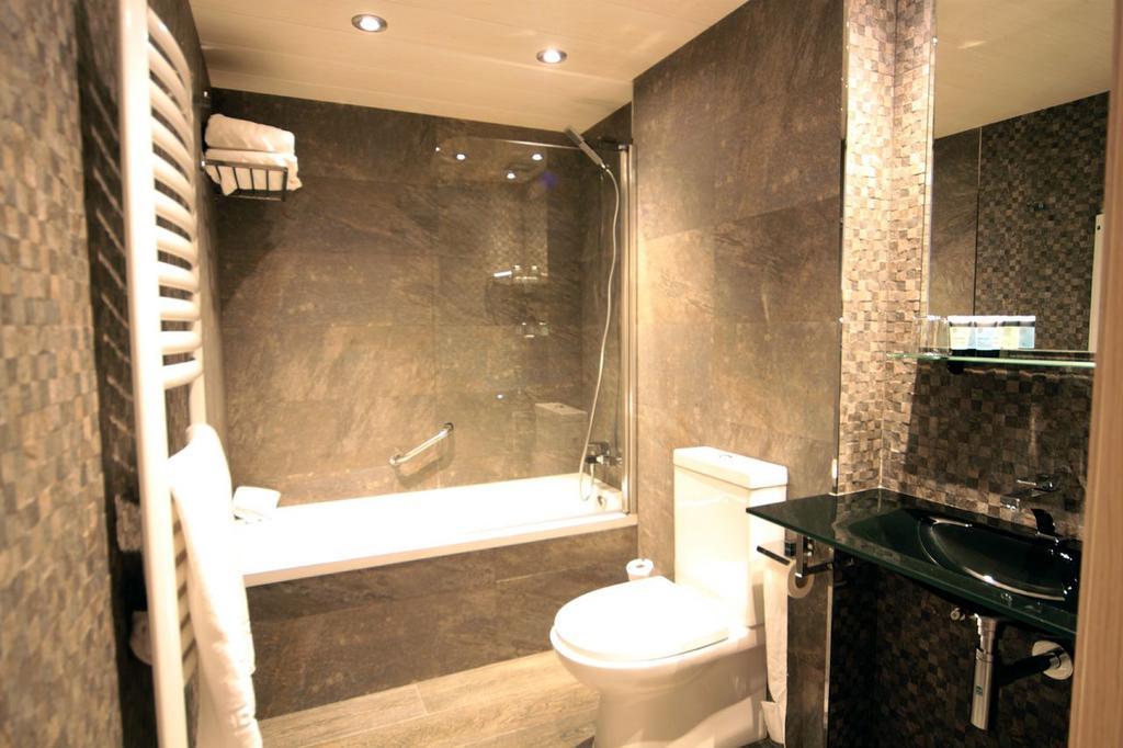 Hotel 9 Sant Antoni Catalonië - Ribes de Freser visuel 4/5 Hotel 9 Sant Antoni Catalonië - Ribes de Freser visuel 4/5