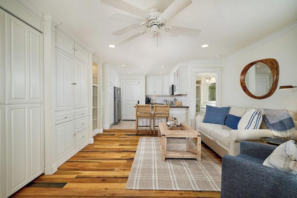 L'Auberge Del Mar: Enjoy the Beach Life with Included Resort Amenities