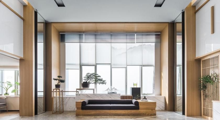 Bai Yun Qin She Boutique