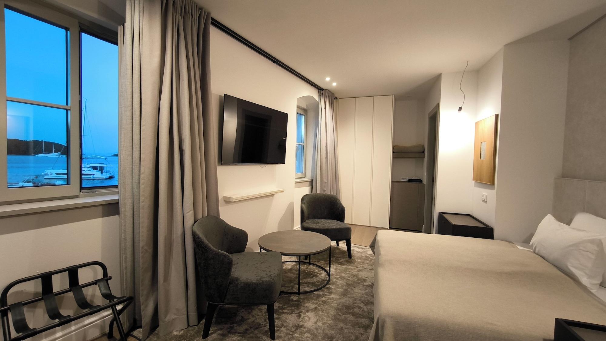 expedia_group-1072035816-8729472-339073 Marshal Hotel Heritage