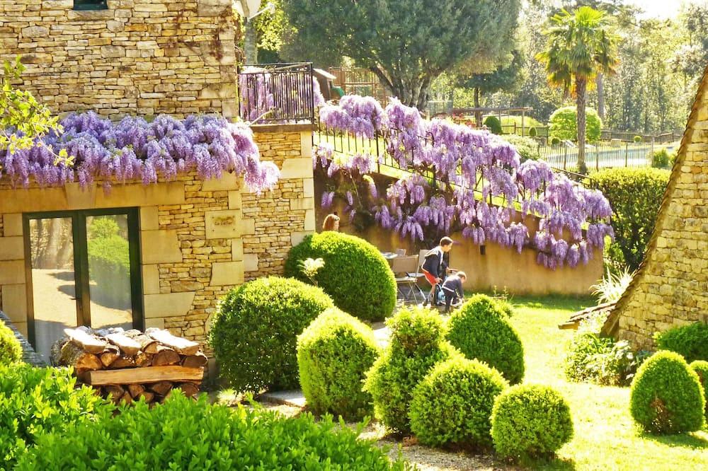 Grange Aux Amis In Sarlat, An Ecolodge With A Nice View Of The Dordogne Valley Aquitaine - Sarlat-la-Canéda visuel 3/5 Grange Aux Amis In Sarlat, An Ecolodge With A Nice View Of The Dordogne Valley Aquitaine - Sarlat-la-Canéda visuel 3/5
