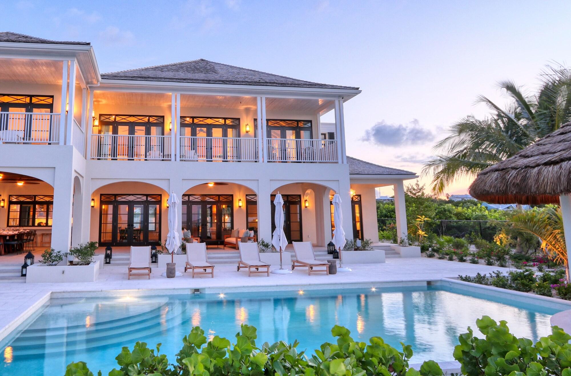 expedia_group-87752-f8fc1f-978655 Grace Bay Club