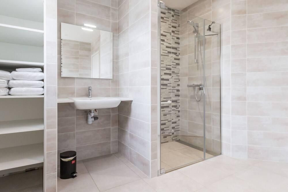 Gite Saint-Philbert-de-Grand-Lieu, 2 bedrooms, 4 persons Pays de Loire - Saint-Philbert-de-Grand-Lieu visuel 4/5 Gite Saint-Philbert-de-Grand-Lieu, 2 bedrooms, 4 persons Pays de Loire - Saint-Philbert-de-Grand-Lieu visuel 4/5