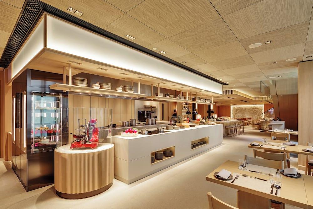 expedia_group-8499653-65795814-950305 Aki Hong Kong - MGallery