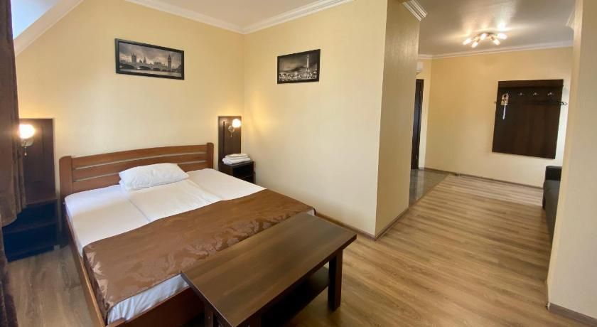 Sting Hotel & Event Palace