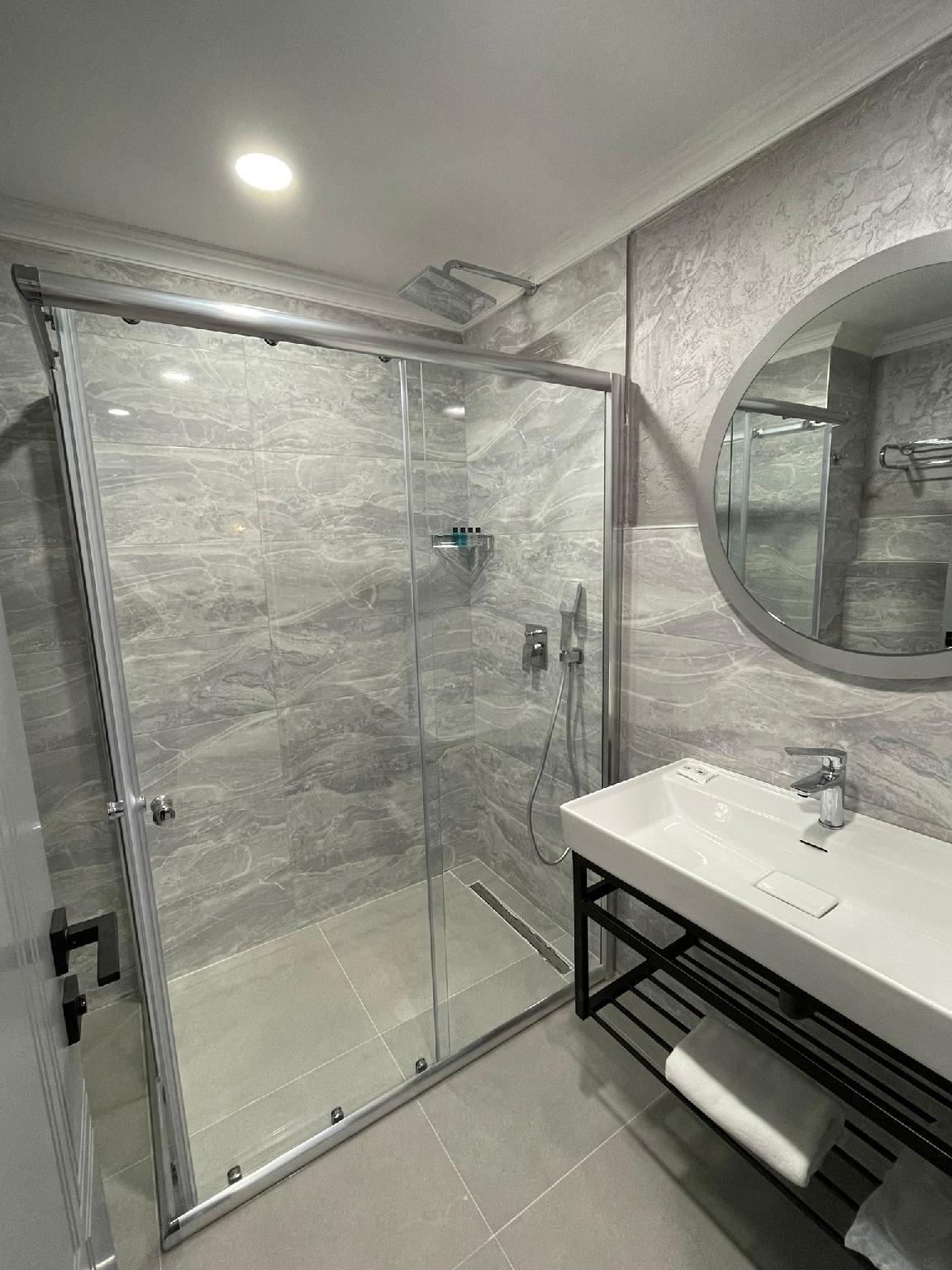 agoda-8778719-118558669-768938 Avion Suite Hotel