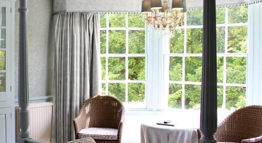 Rafters at Riverside House Hotel