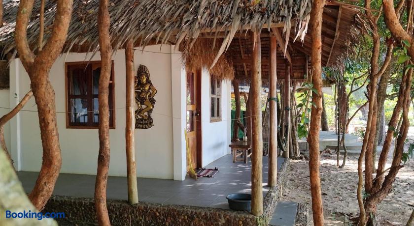 booking-898259-492061545-118194 Sunboo Beach Bungalows