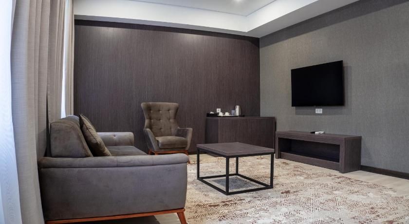 Resident Hotel Kazybek Bi