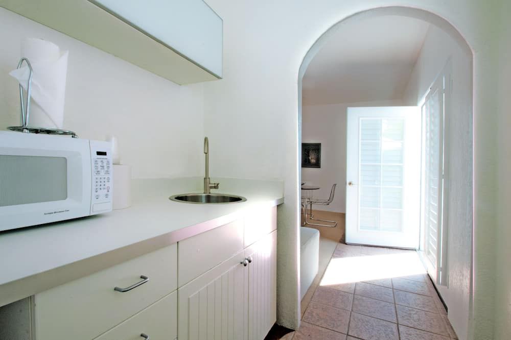 Alcazar Palm Springs