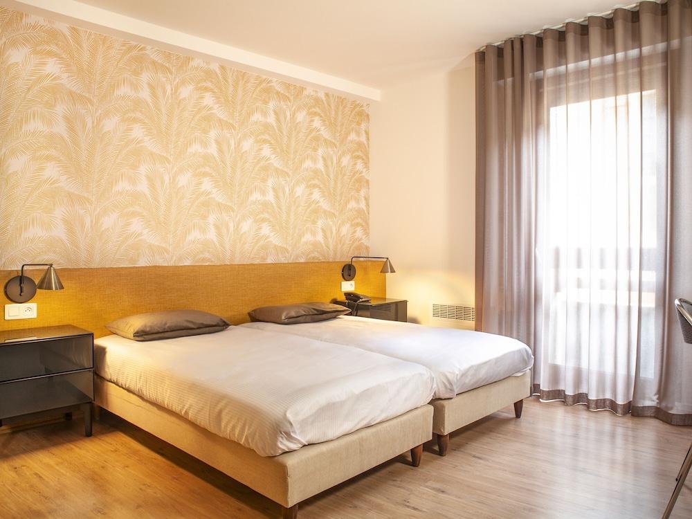 Grand Hôtel du Parc Languedoc-Roussillon - Florac visuel 1/5 Grand Hôtel du Parc Languedoc-Roussillon - Florac visuel 1/5