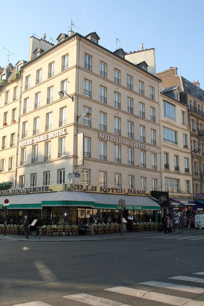 Hotel Notre-Dame Saint Michel