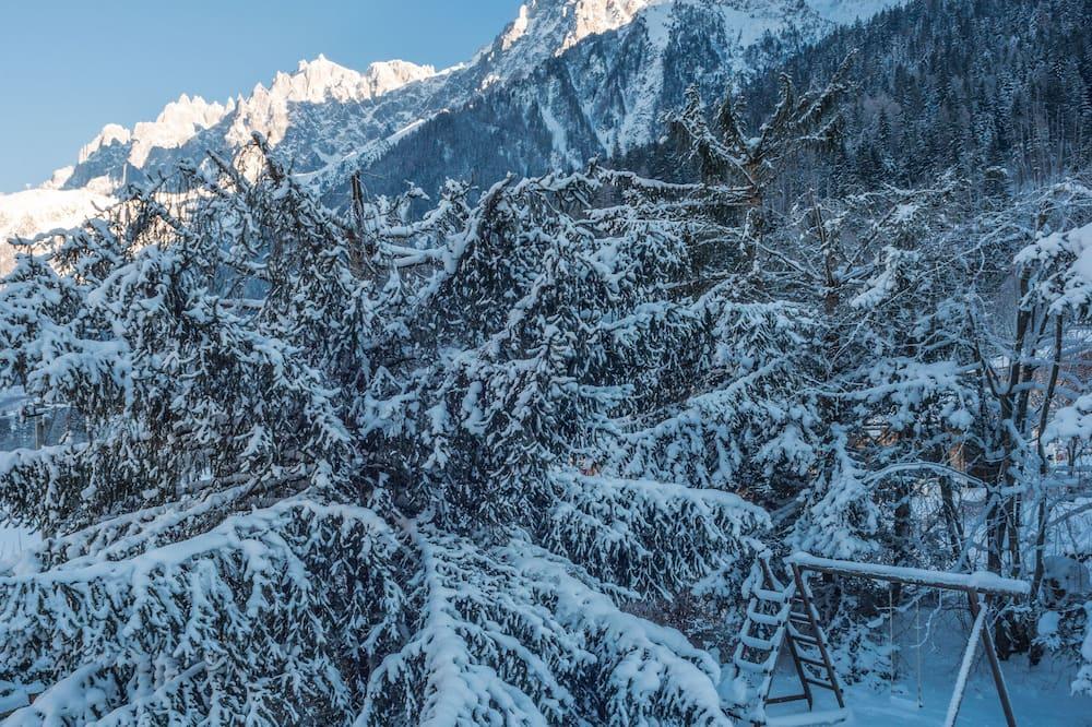 Very warm and comfortable with great mountain views, large terrace and garden Rhône-Alpes - Les Houches visuel 3/5 Very warm and comfortable with great mountain views, large terrace and garden Rhône-Alpes - Les Houches visuel 3/5