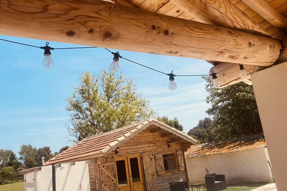 Chalet Romantique à la Campagne Provence-Alpes-Côte d'Azur - Arles visuel 2/10 Chalet Romantique à la Campagne Provence-Alpes-Côte d'Azur - Arles visuel 2/10