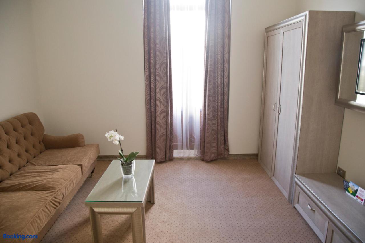 booking-2216077-58387442-371451 Euro Hotel Grivita
