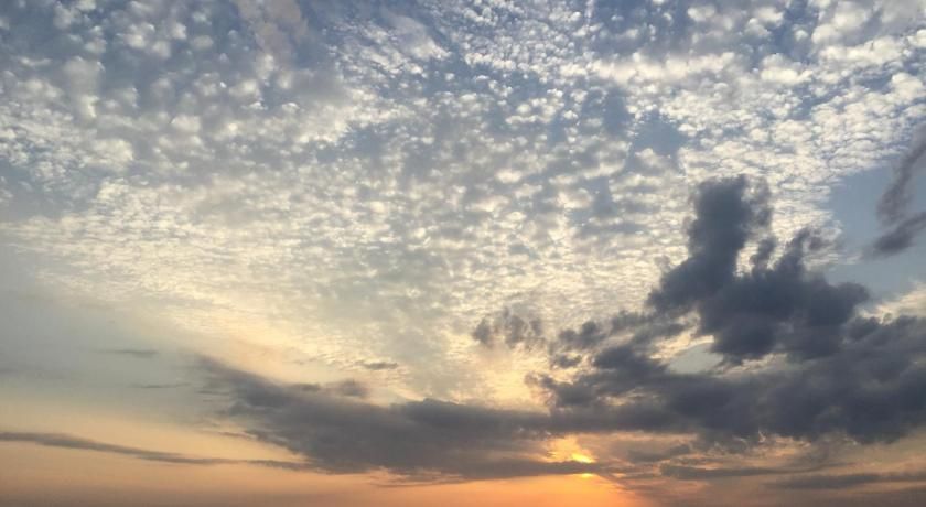 Janas Blue Water Corner