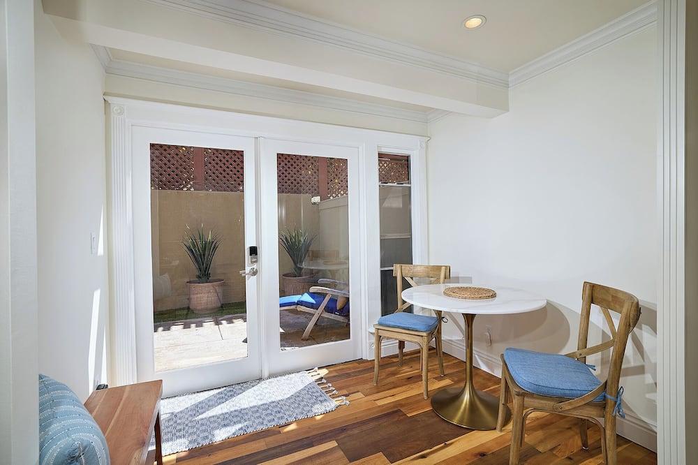 L'Auberge Del Mar: Enjoy the Beach Life with Included Resort Amenities