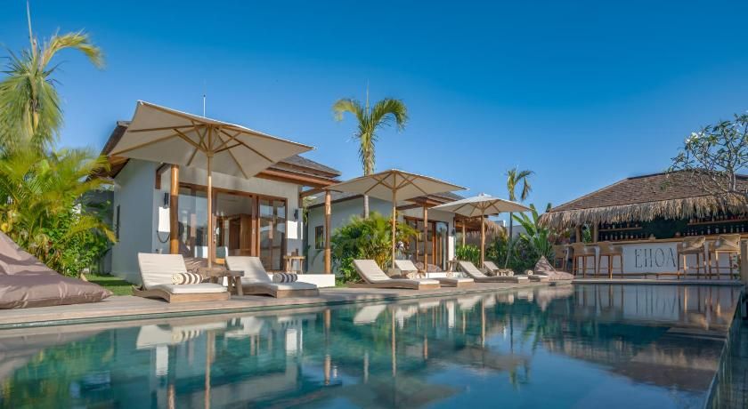 Ehoa Bali Nyanyi Boutique Hotel - In Front Of Entrance To Nuanu
